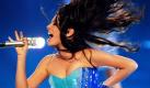 Safura aus Aserbaidschan gibt bei der Generalprobe zum morgigen Eurovision Song Contest mit ihrem Song Drip Drop alles. Foto: ap
