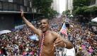 A look-alike of US President Barack Obama wearing a tie representing the US flag attends the parade of the 'Cordao da Bola Preta' group during the first day of the Rio de Janeiro Carnival in Rio de Janeiro, Brazil, 13 February 2010. The carnival runs until 20 February. EPA/ANTONIO LACERDA +++(c) dpa - Bildfunk+++
pixel Foto: dpa