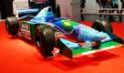 Mit diesem Rennboliden fuhr er aufs Podest: der Benetton-Ford B194, Schumis Siegerauto von 1994. Zum Abschluss der Saison gab es den berühmten Crash mit dem Rivalen Damon Hill in Australien. Beide schieden aus - Schumi wurde Weltmeister. Foto: Wikipedia/ Stahlkocher