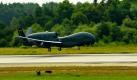 Das unbemannte Aufklärungsflugzeug Euro Hawk landet auf dem Luftwaffenstützpunkt in Manching. Fast unbemerkt von der Öffentlichkeit beginnt damit die Bundeswehr mit der unbemannten Militärfliegerei. In großen Flughöhen über den Passagiermaschinen werden die vom Boden gelenkten Aufklärer ihre Kreise ziehen. Foto: dapd