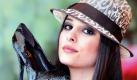Model Carolina zeigt in Düsseldorf einen Schuh von Brazilian Footwear. Die Schuh-Trends für die nächste Herbst/Wintersaison werden anlässlich der Schuhmesse GDS/Global Shoes in Düsseldorf gezeigt. 19 Brasilianische Schuhhersteller zeigen vom 12. bis zum 14. März ihre neuen Kollektionen.   Foto: dpa