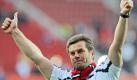 Dieter Hecking soll langfristig an den Club gebunden werden. Der Trainer, der den FC Nürnberg in der gerade abgelaufenen Saison in der Bundesliga auf einen überraschenden sechsten Platz führte, verlängert seinen Vertrag bis 2014. Foto: dpa