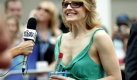 Auch Jodie Foster hlt sich mit Muskeltraining und Stretching fit. Kaum zu glauben, dass sie 46 ist. Foto: dpa