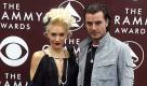 Der Mann von Gwen Stefani, Gavin Rossdale hat jetzt gegenüber Femalefirst zugegeben, mit der englischen Popkünstlerin Marylin vor fast 30 Jahren eine Affäre gehabt zu haben. Pikant: Marylin hieß damals noch Peter Robinson und war ein Mann. Marylin hatte in ihrer Biographie geschrieben, 5 Jahre mit Gavin Rossdale zusammengewesen zu sein. Aus Angst vor der Reaktion der Presse habe er das bisher immer bestritten, so Rossdale.  Foto: dpa