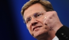 Dass der FDP-Vorsitzende Guido Westerwelle unter Schwarz-Gelb den Posten des Außenministers einnimmt und Vizekanzler wird, gilt als sicherer Tipp. Foto: dpa