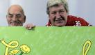 Neben dem drahtigen Peter Lustig aus der Kinder-Fernsehsendung Löwenzahn wirkte Helmut Krauss (rechts) immer wie ein grober Klotz. Peter Lustig wurde durch Fritz Fuchs ersetzt. Aber Helmut Krauss spielt immer noch den übergewichtigen Nachbarn Hermann Paschulke, der sich ungesund ernährt, keinen Sport treibt, Angst vor Spinnen hat und fast immer alles falsch macht. Foto: ddp