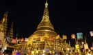 Buddhisten in der Shwedagon-Pagode feiern das Ende der Fastenzeit. Foto: ap
