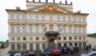 Die deutsche Botschaft in Prag heute. Die Bundesregierung will das ehemalige Palais Lobkowicz erwerben. Doch ein Museum soll es nicht werden. Foto: dpa