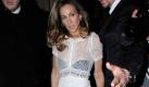 U.S. actress Sarah Jessica Parker leaves the Louis Vuitton fashion house presentation for Women's Fall-Winter, ready-to-wear 2013 fashion collection, during Paris Fashion week, Wednesday, March 7, 2012. (ddp images/AP Photo/Thibault Camus)
 Foto: dapd