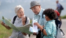 Nie ohne Wanderkarte wandern! Selbst wenn die Beschreibung in einem Wanderbuch sehr detailliert ist, kann man immer wieder von der Route abkommen. Der Maßstab der Wanderkarte sollte mindestens 1:50.000 sein, noch übersichtlicher ist 1:25.000. Foto: ddp