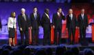 Republican presidential candidates former Pennsylvania Sen. Rick Santorum, left, Rep. Michele Bachmann, R-Minn., former House Speaker Newt Gingrich, former Massachusetts Gov. Mitt Romney, businessman Herman Cain, Texas Gov. Rick Perry, Rep. Ron Paul, R-Texas, and former Utah Gov. Jon Huntsman, pose before a Republican presidential debate at Oakland University in Auburn Hills, Mich., Wednesday, Nov. 9, 2011. (AP Photo/Paul Sancya) Foto: dapd