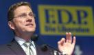 Dieses Bundeskabinett erinnert an Einsteins Relativitätstheorie: Fünf Flaschen im Keller sind relativ wenig, fünf Flaschen im Kabinett sind relativ viel, teilte Westerwelle am 6. Januar 2000 auf dem Dreikönigstreffen der Liberalen in Stuttgart gegen die rot-grüne Regierung aus. Foto: dpa