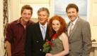 Die Schauspieler Dirk Moritz (l-r), Pierre Brice, Sarah Hannemann und Hermann Toelcke posieren am Dienstag (19.08.2008) in Lüneburg bei einem Settermin zur Familiensaga 'Rote Rosen'. Die ARD-Serie 'Rote Rosen' um die drei Generationen im Lüneburger 'Rosen-Haus' bekommt einen neuen Gaststar. Pierre Brice, mehrfach ausgezeichneter Winnetou-Darsteller, wird ab Folge 443 in der Rolle des Schweizer Hoteliers Bernstein erscheinen. Sendetermin ist vorraussichtlich der 17. Oktober 2008. Foto: Jens Ressing dpa/lno/lni +++(c) dpa - Bildfunk+++
pixel Foto: dpa
