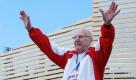 Herbstgold ist ein Dokumentarfilm über das Altwerden, über das Alter und den Weg fünf alter Menschen zur Leichtathletik-WM. Eine der Hauptfiguren:Der 100-jährige Alfred Proksch. Auf das Podest geht es nicht ohne Rollator. Foto: dpa