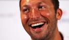 Der Schwimmer Ian Thorpe kündigt auf einer Pressekonferenz in Sydney an, sich wieder ins Wasser wagen zu wollen. Der 28-Jährige, der bereits eine Goldmedaille bei den Olympischen Spielen einheimsen konnte, hatte sich 2006 vom Schwimmsport verabschiedet. Im kommenden Jahr will er bei den Spielen in London beweisen, dass er noch topfit ist.  Foto: dpa