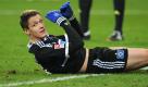 Der Hamburger SV eiste unter dem Eindruck der ersten Pleitenspieltage Stürmer Ivo Ilicevic vom 1. FC Kaiserslautern los - mit vier Millionen deutlich überteuert. In seinem ersten Spiel flog der Deutsch-Kroate mit Rot vom Platz und spielte seither in keinem einzigen Spiel durch. Foto: dapd