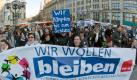 Zeit der Ungewissheit für die Schlecker-Beschäftigten: Wer wird die insolvente Drogerie-Kette übernehmen? Foto: Markus Scholz/ Archiv Foto: dpa