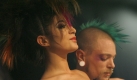 No future? Das war in den 1980ern. Punk ist längst in der Zukunft angekommen und als Stil tausendfach imitiert und kombiniert worden. Models verkörpern ihn hier bei der Modemesse Spirit of Fashion 2008 in Berlin. Neben Punk gibt's dort Glam, Gothic und Rock'n'Roll. Foto: dpa