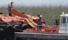 Die Küstenwache versucht, die Schäden durch den Ölteppich vor Louisiana einzudämmen. Foto: ap