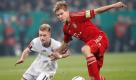 Marco Reus fand in Verteidiger Holger Badstuber und ... Foto: dapd