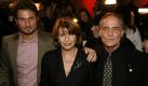 Simon Verhoeven (links) ist Schauspieler und Regisseur - wie seine Eltern Senta Berger und Michael Verhoeven. Foto: ddp