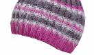 Bogner kann nicht nur edel: Mit seiner FireIce-Kollektion beweist das Label Sinn für spielerische Leichtigkeit. Die Mütze in Rosa und Grau passt toll zur weißen oder grauen Skimode. Foto: sportscheck.de
