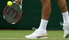 ...Sportlern zu kochfesten Socken aus Baumwolle... Foto: dpa