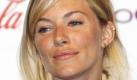 Die SMS kann aber auch anders genutzt werden: In einem tränenreichen Telefonat hatte sich Sienna Miller im Sommer 2008 von Rhys Ifan getrennt. Grund sei Ifans' Eifersucht, weil Miller zuvor wieder mehr Zeit mit ihrem Verflossenen, dem Schauspieler Matthew Rhys, verbracht hatte. Die Dinge liefen schlecht, seitdem sie Rhys dabei erwischt hatte, wie er ihre SMS überprüfte, wurde aus Millers Umfeld berichtet. Foto: dpa