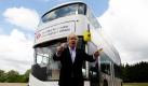 Boris Johnson, Bürgermeister von London, steht während eines Pressetermines vor einem neuen Bus. Der Bus wird in der nächsten Zeit zahlreichen Tests unterzogen, um dessen Tauglichkeit für den Londoner Nahverkehr zu gewährleisten. Foto: dapd
