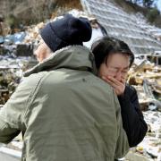 Überlebende aus Tsunami-Trümmern geborgen
