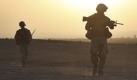 U.S. Marines  in Nawa, einem Teil der Provinz Helmand in Süden Afghanistans. Seit dem Amtsantritt von US-Präsident Barack Obama konzentrieren sich die USA außenpolitisch stark auf die Region um Afghanistan und Paktistan. Nur dort, so glaubt man, könne man den internationalen Terror entscheiden schwächen. Foto: ap