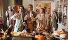 Auch treibt sich Goethe lieber mit seinen Freunden in Salons herum und macht sich über etablierte Dichter und ihre kitschigen Reimchen lustig. Foto: Warner Brothers