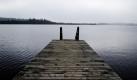 Ein Steg führt in Sachsenkam auf den Kirchsee.
 Foto: ddp