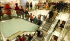 Manipulation gelingt oft am besten, wenn wir nicht merken, dass wir verführt werden. Zum Beispiel im Kaufhaus: Musik, besonders Geigentöne, regen zum Shoppen an. Vor allem traurige oder niedergeschlagene Menschen lassen sich laut einer Studie zum Geldausgeben verführen.  Foto: ddp