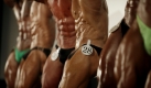 Teilnehmer eines Bodybuilding-Wettbewerbs posieren in einem Kino im kubanischen Havanna. Die 23. Kubanischen Miesterschaften galt es zu erringen. Foto: ap