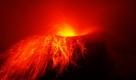 Der Vulkan Tungurahua in den ecuadorianischen Anden ist ausgebrochen. Seit Sonntag spuckt der Vulkan Asche und Gesteinsbrocken in den Himmel. In der näheren Umgebung des Vulkans wurden in den letzten Tagen vier Erdbeben registriert. Foto: dapd