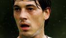 Zwei Jahre und neun Monate muss Fußballer Patrick Neumann nun schmoren, bis er wieder ein Spielfeld betreten darf. Das hat das Sportgericht des Deutschen Fußball-Bundes (DFB) entschieden. Damit wird Neumanns unsportliches Verhalten bestraft: Er hatte mit einem Wettspieler und -vermittler vereinbart, drei Meisterschaftsspiele der Regionalliga West zugunsten des jeweiligen Spielgegners zu beeinflussen. Am 24. November 2009 wurde Neumann bereits beim SC Verl suspendiert. Foto: dapd