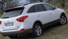 Hyundais Beitrag zum Thema Luxus-SUV ist beachtlich. Positiv ist das reichliche Platzangebot und die gnstigen Anschaffungskosten in Verbindung mit einer ppigen Ausstattung. Ob das reicht, um die Konkurrenz herauszufordern, werden die Kunden entscheiden mssen. Foto: news.de