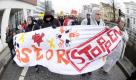 In Rostock gingen die Menschen heute auf die Straße. Sie demonstrierten damit gegen den geplanten Castor-Transport von Karlsruhe nach Lubmin. Foto: dapd