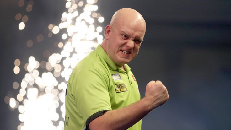 Michael van Gerwen hat seinen Titel verteidigt.