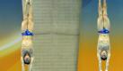 Meister ihres Faches: Die Chinesen Yuan Chen (l.) and Yanquan Zhang beim Synchronspringen vom 10-Meter-Turm im Londoner Aquatic-Center. Derzeit buhlen die Wasserspringer mit spektakulären Sprüngen um die begehrten Startplätze für die Olympiade. Foto: Geoff Caddick Foto: dpa
