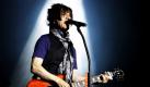 Nicola Sirkis, Sänger der französischen Rockband Indochine, rockt das 35. Paleo Festival im schweizerischen Nyon. Das Festival ist eines der größten in dem Alpenland. Foto: ap