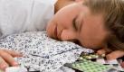 Platz 7: Benzodiazepine oder Schlafmittel wie Valium und Frostan wirken angstlösend und beruhigend, können aber schon nach wenigen Monaten zur Abhängigkeit führen. In Deutsche sind etwa eine Million Menschen abhängig. Wird zu den Tabletten Alkohol getrunken, kann das zu einem töflichen Giftcocktail werden. Foto: dapd