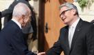 «Israel und Deutschland sind enger verbunden als jemals zuvor»: Bundespräsident Joachim Gauck (r.) wird vom israelischen Präsident Shimon Peres in Jerusalem empfangen. Foto: Wolfgang Kumm Foto: dpa
