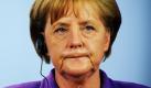 Bundeskanzlerin Angela Merkel (CDU), aufgenommen am Sonntag (02.05.10) im Palais Schaumburg in Bonn auf einer Pressekonferenz. Merkel hielt die Pressekonferenz zusammen mit dem mexikanischen Praesidenten Felipe Calderon. Merkel hat die Einigung auf ein Rettungspaket fuer Griechenland begruesst. Merkel sprach am Sonntag in Bonn von einem 'sehr anspruchsvollen Programm', das Internationaler Waehrungsfonds (IWF) und EU mit der griechischen Regierung ausgehandelt haetten.  Foto: ddp