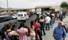 Flucht aus Mexiko: Lange Schlangen vor dem Grenzbergang zu den USA in Ciudad Juarez. Foto: dpa