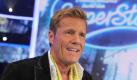 Nachdem die Tierrechtsorganisation PETA vor seinem Hamburger Haus demonstriert hatte, kündigte DSDS-Juror Dieter Bohlen seinen Werbevertrag mit einem deutschen Würstchenhersteller. PETA wirft demHersteller Tierquälerei vor. Dieter Bohlens Anwalt, ließ verlauten, dass sein Mandant mit diesen Kenntnissen dem Werbevertrag niemals zugestimmt hätte. Eigentlich sollte Dieter Bohlen noch bis 2011 für das Unternehmen werben.  Foto: dpa