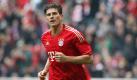 Egal von wo und wie, Mario Gomez trifft und trifft. 26 Bundesliga-Tore und zwölf Treffer in der Champions League stehen in dieser Saison zu Buche. Da kann sein Konkurrent bei Chelsea nicht mithalten. Foto: dapd