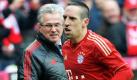 Bayern-Coach Jupp Heynckes (l) und Franck Ribéry machen Jagd auf den BVB. Foto: Frank Leonhardt Foto: dpa