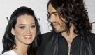 Es war wie in einem Traum, einem indischen Traum: Die amerikanische Popsängerin Katy Perry (25) und der britische Komödiant Russell Brand (35), haben sich das Ja-Wort gegeben. Die Hochzeit fand nach einem Bericht vonPeople.com in einem indischen Luxusresort vor etwa 80 Gästen statt. Am gleichen Ort hatte Russell die schöne Katy Ende Dezember um ihre Hand gebeten. (dpa) Foto: dpa